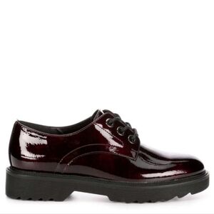 Women's Burgundy Oxford Shoes